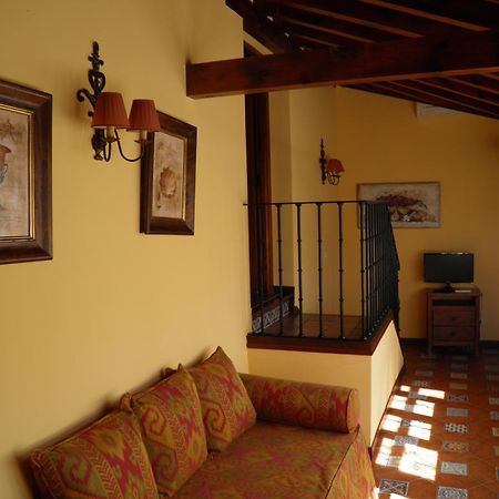 Apartamentos La Columna Chinchon Exterior photo