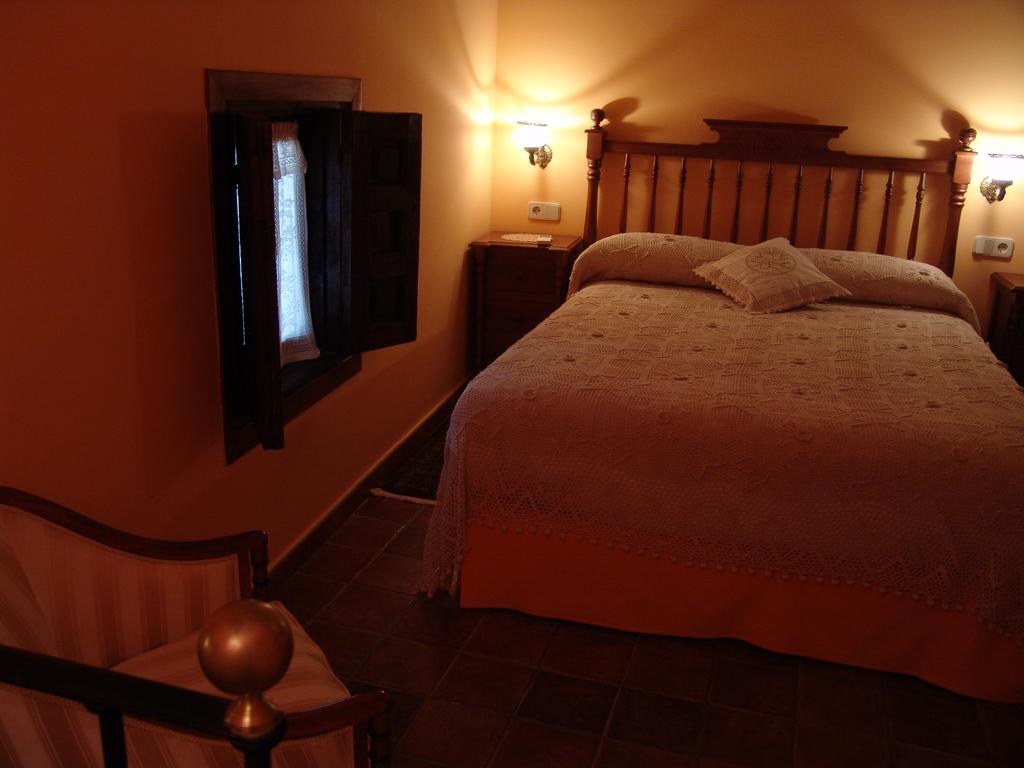 Apartamentos La Columna Chinchon Exterior photo