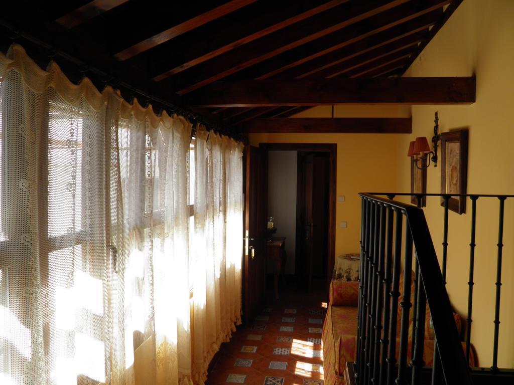 Apartamentos La Columna Chinchon Exterior photo