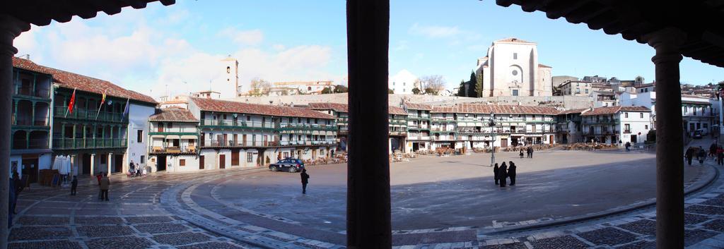 Apartamentos La Columna Chinchon Exterior photo