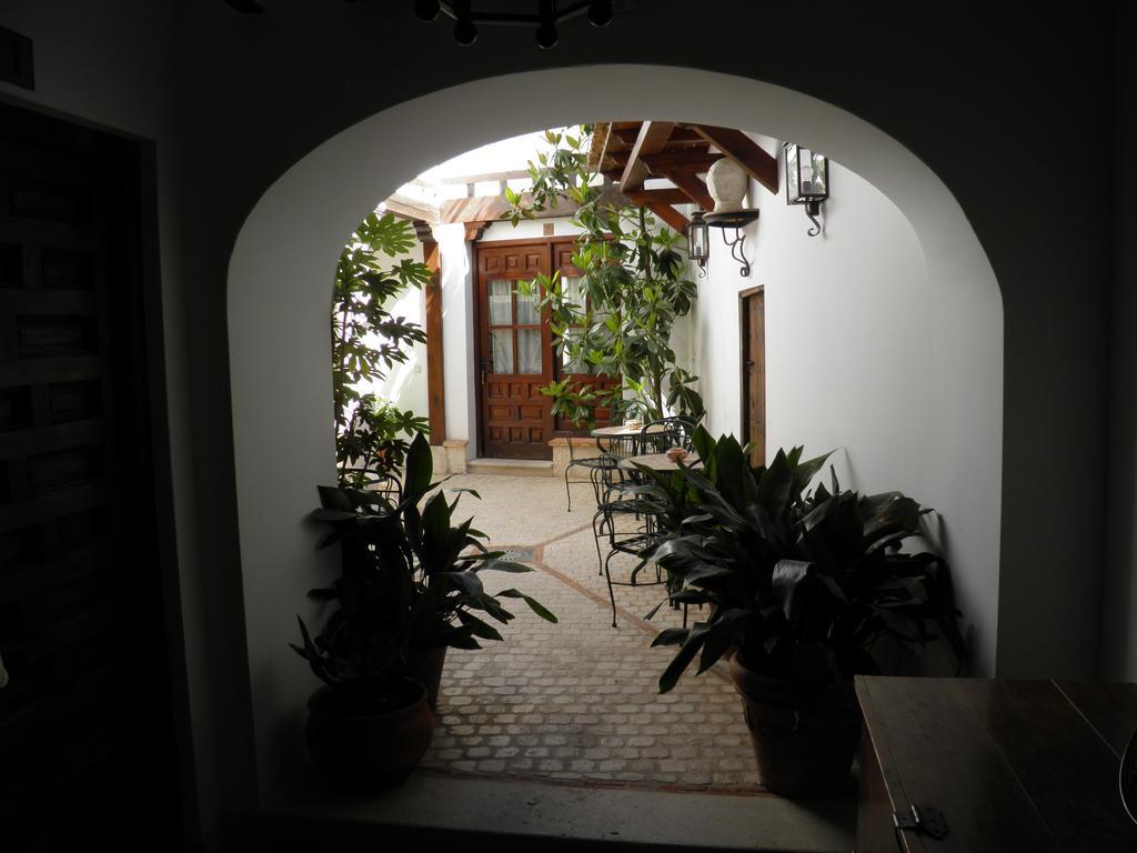 Apartamentos La Columna Chinchon Exterior photo